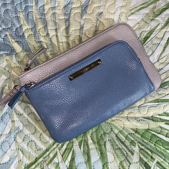 Nine West double pocket color block Wristlet blue/gray - Picture 7 of 7